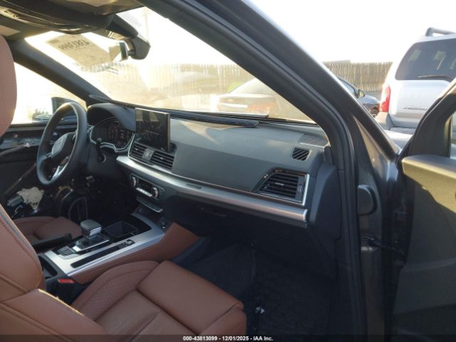 2024 AUDI Q5 WA1EAAFYXR2044895 Photo 4