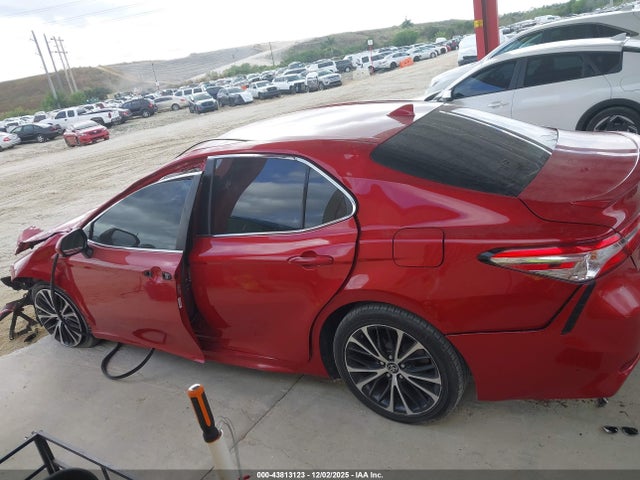 Продаж на аукціоні авто 2020 Toyota Camry Se/se Night Shade, vin: 4T1G11AK8LU347392, номер лоту: 43813123