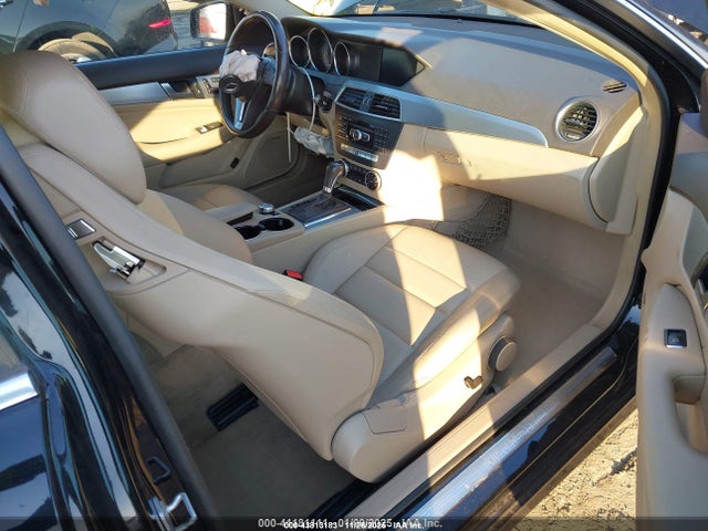 WDDGJ4HB1EG297213 Mercedes-Benz C 250
