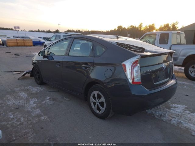 2013 TOYOTA PRIUS JTDKN3DU5D1638673 Photo 2