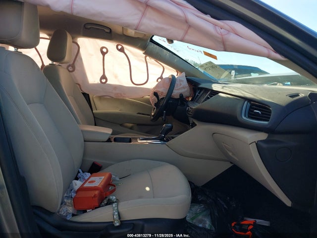 43813279 :رقم المزاد ، W04GU8SX7K1009605 vin ، 2019 Buick Regal Tourx Awd Preferred مزاد بيع