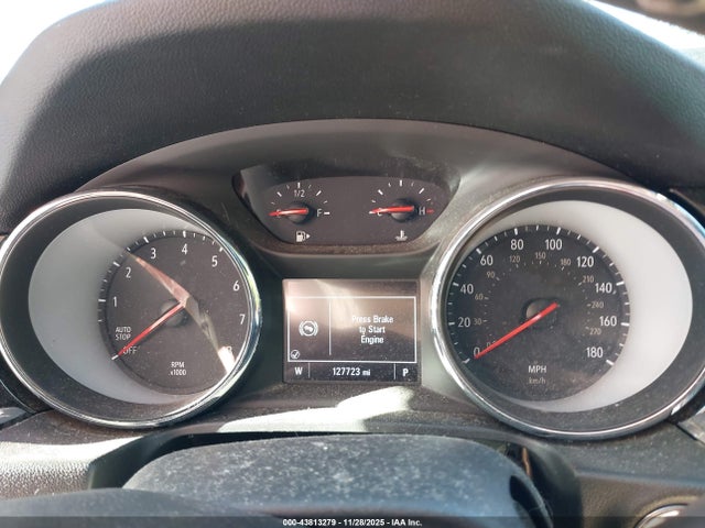 43813279 :رقم المزاد ، W04GU8SX7K1009605 vin ، 2019 Buick Regal Tourx Awd Preferred مزاد بيع