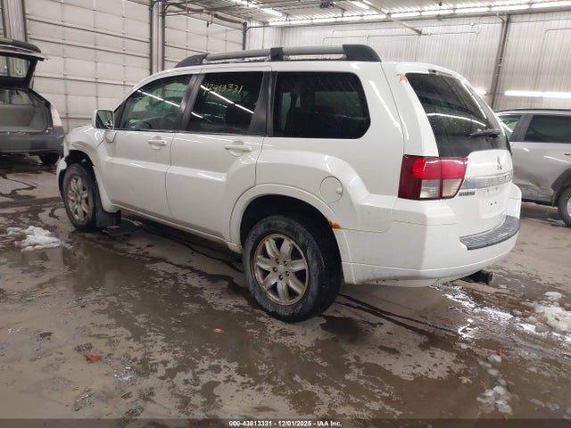 2011 MITSUBISHI ENDEAVOR 4A4JN2AS4BE032109 Photo 2