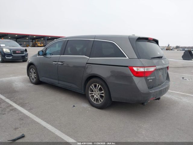 2011 HONDA ODYSSEY 5FNRL5H62BB053615 Photo 2