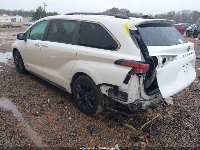 2021 TOYOTA SIENNA 5TDXRKEC2MS007229 Photo 2
