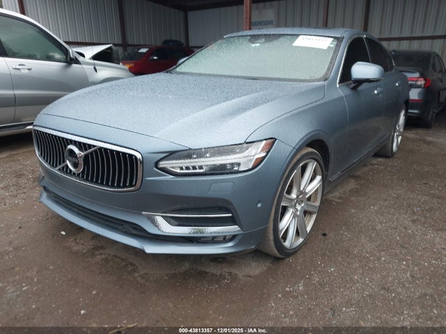 2017 VOLVO S90 YV1A22ML2H1000970 Photo 1