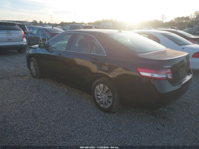 2011 TOYOTA CAMRY 4T1BF3EKXBU747583 Photo 2