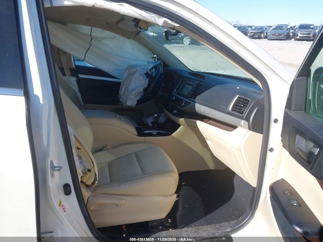 Aukcja sprzedaży 2015 Toyota Highlander Le Plus V6, vin: 5TDZKRFH7FS042013, numer aukcji: 43813439