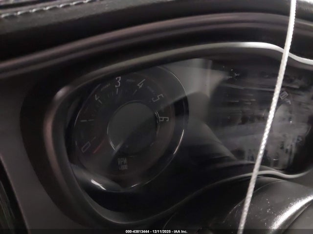 Продажа на аукционе авто 2023 Dodge Challenger Sxt Awd, vin: 2C3CDZGGXPH696627, номер лота: 43813444