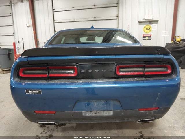 Продажа на аукционе авто 2023 Dodge Challenger Sxt Awd, vin: 2C3CDZGGXPH696627, номер лота: 43813444