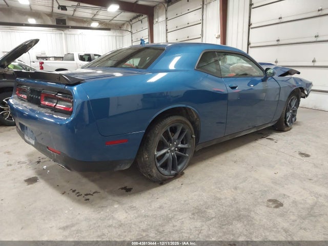 Продажа на аукционе авто 2023 Dodge Challenger Sxt Awd, vin: 2C3CDZGGXPH696627, номер лота: 43813444