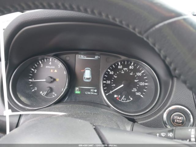 2017 NISSAN ROGUE 5N1AT2MT5HC757073 Photo 6