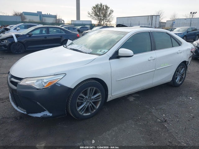 Продаж на аукціоні авто 2015 Toyota Camry Se, vin: 4T1BF1FK4FU050340, номер лоту: 43813471