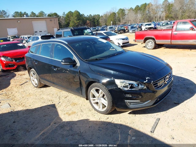 2015 VOLVO V60 YV140MEMXF1265185