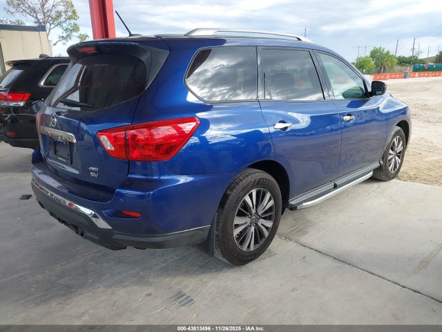 Auction sale of the 2017 Nissan Pathfinder Sv, vin: 5N1DR2MM9HC667302, lot number: 43813496