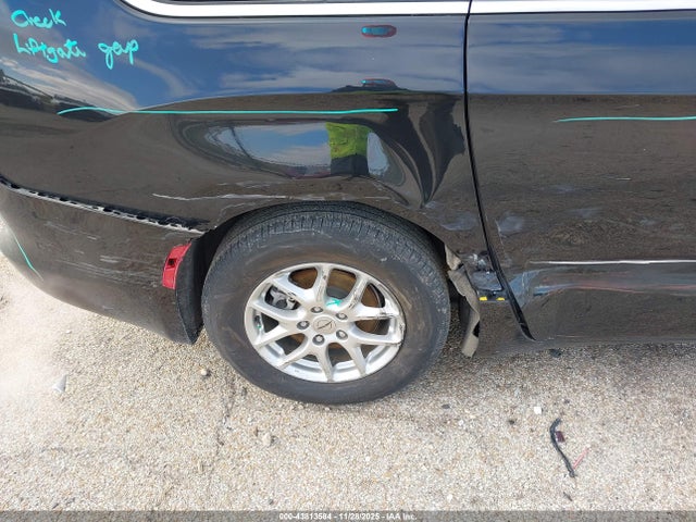 2023 CHRYSLER VOYAGER 2C4RC1CG7PR621684 Photo 5