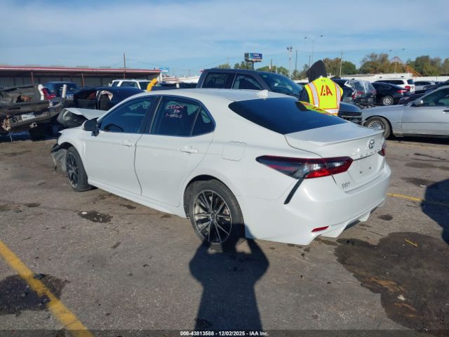 2024 TOYOTA CAMRY 4T1G11AK7RU247115 Photo 2