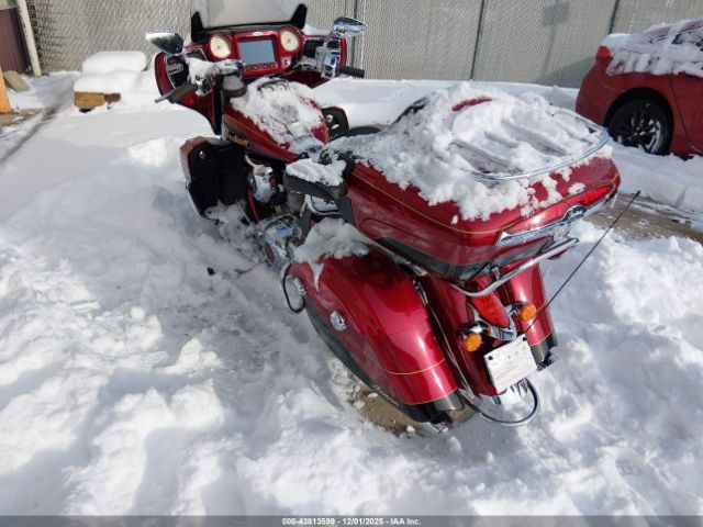 2019 INDIAN MOTORCYCLE CO. ROADMASTER 56KTREAA8K3371409 Photo 2