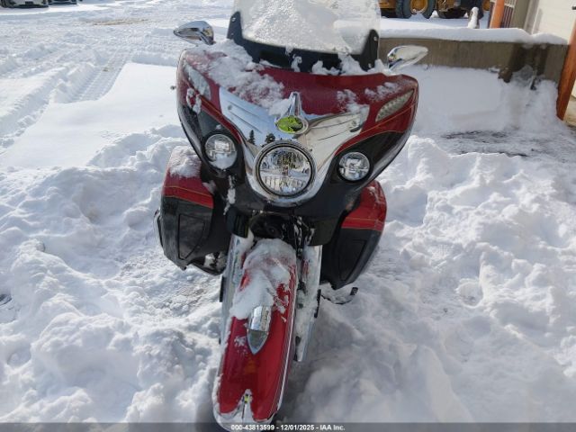 2019 INDIAN MOTORCYCLE CO. ROADMASTER 56KTREAA8K3371409 Photo 4