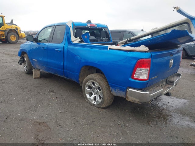 2021 RAM 1500 1C6RREBT3MN813382 Photo 2