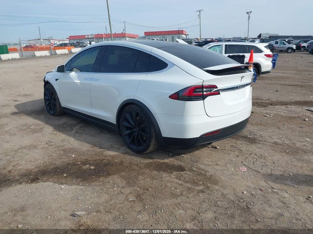 2020 TESLA MODEL X 5YJXCBE26LF239280 Photo 2