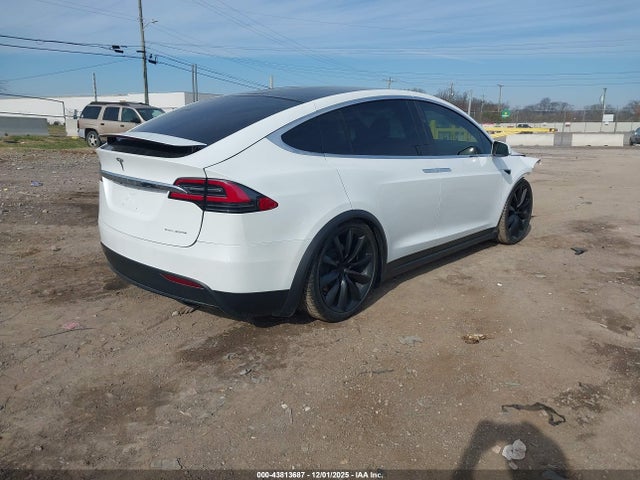 2020 TESLA MODEL X 5YJXCBE26LF239280 Photo 3