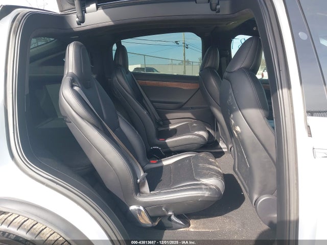 2020 TESLA MODEL X 5YJXCBE26LF239280 Photo 7