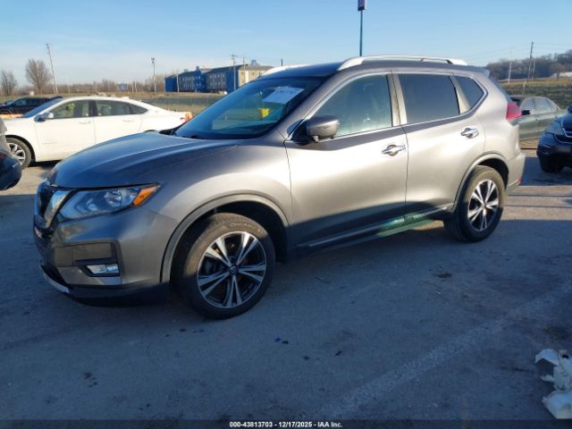 2018 NISSAN ROGUE 5N1AT2MT4JC737869 Photo 1