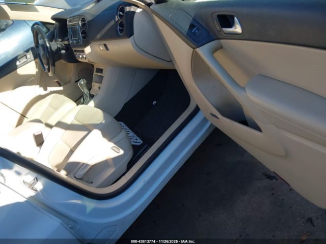 2014 VOLKSWAGEN TIGUAN WVGAV3AX1EW596769 Photo 4