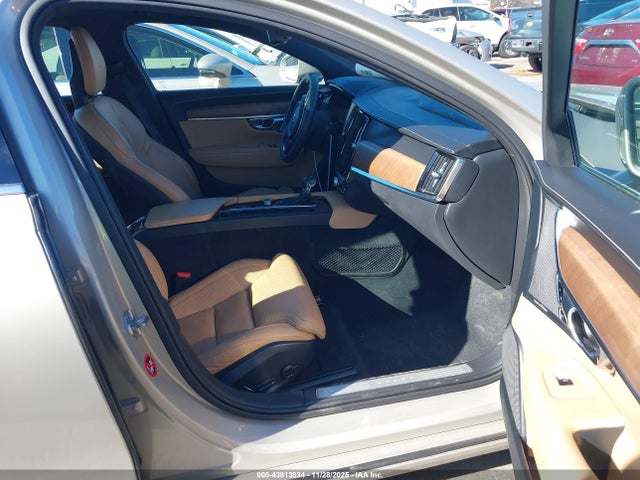 2017 VOLVO S90 YV1A22ML6H1001734 Photo 4
