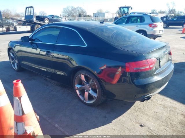 2011 AUDI A5 WAULFAFRXBA042838 Photo 2