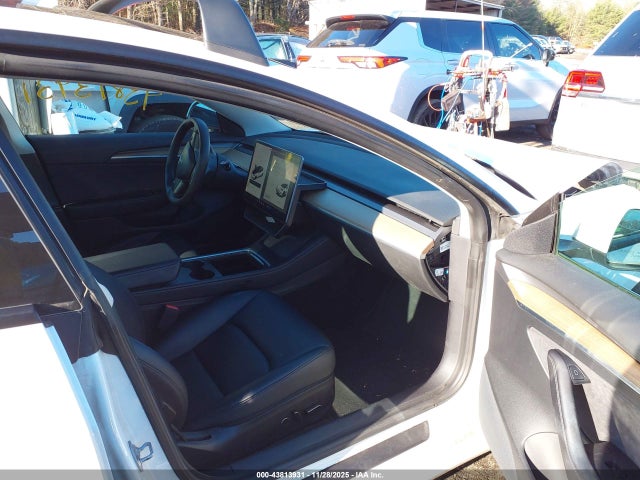 2021 TESLA MODEL 3 5YJ3E1EB4MF037087 Photo 4