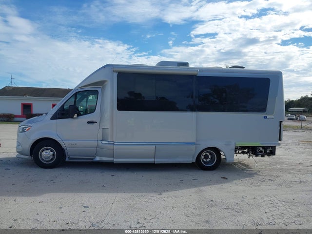 Продаж на аукціоні авто 2023 Mercedes-benz Sprinter 4500 Standard Roof 4-cyl Diesel Ho, vin: W1X9N33Y5PN225782, номер лоту: 43813950