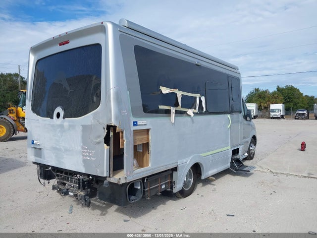 Продаж на аукціоні авто 2023 Mercedes-benz Sprinter 4500 Standard Roof 4-cyl Diesel Ho, vin: W1X9N33Y5PN225782, номер лоту: 43813950