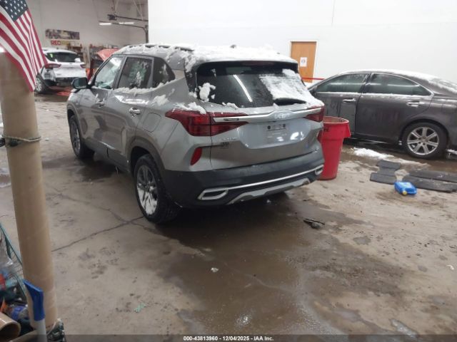 2022 KIA SELTOS KNDEUCAAXN7267468 Photo 2
