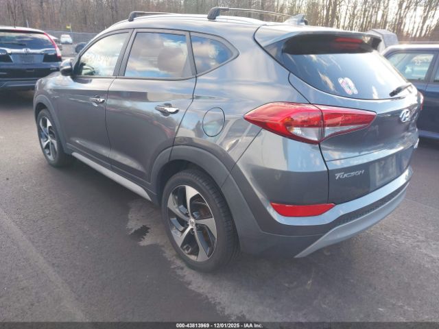 2018 HYUNDAI TUCSON KM8J3CA22JU780084 Photo 2