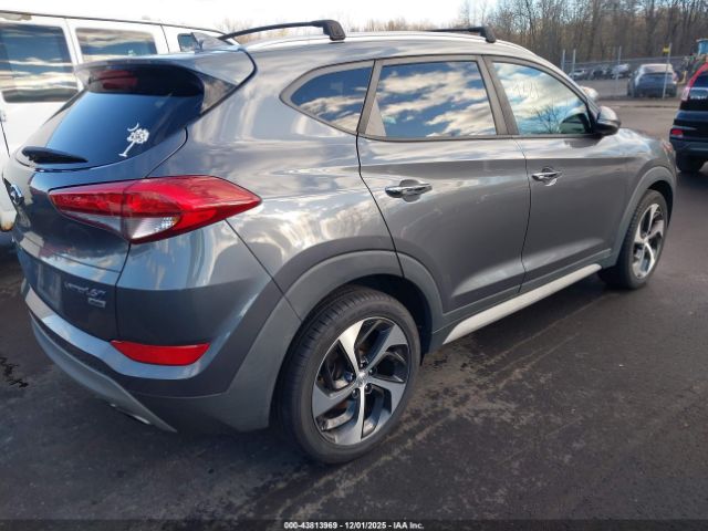 2018 HYUNDAI TUCSON KM8J3CA22JU780084 Photo 3