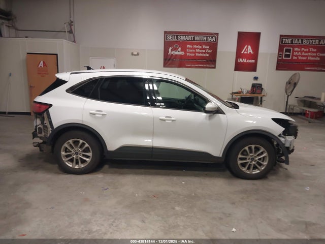 1FMCU0G69LUA32188 Ford ESCAPE SE