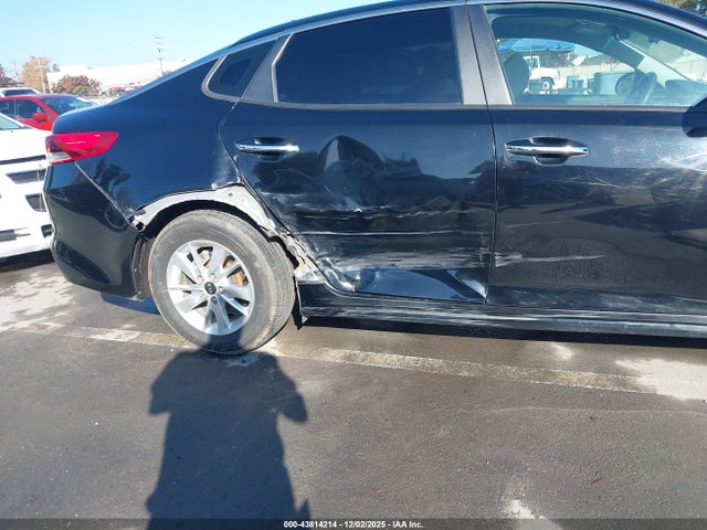 5XXGT4L30JG244718 KIA Optima Lx