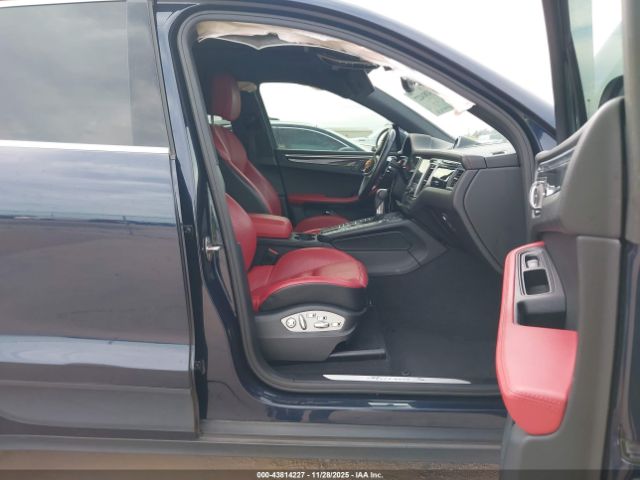 2018 PORSCHE MACAN WP1AB2A54JLB35999 Photo 4