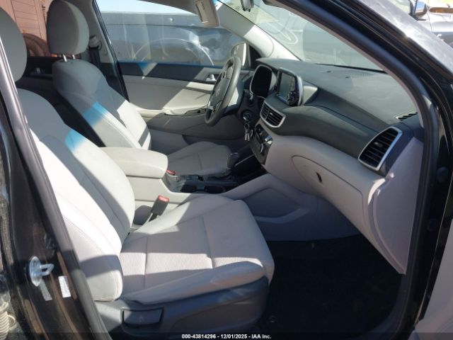 2019 HYUNDAI TUCSON KM8J23A45KU865037 Photo 4