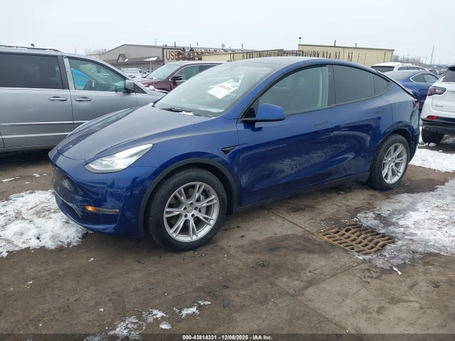 2020 TESLA MODEL Y 5YJYGDEF3LF039058 Photo 1