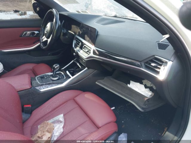 2022 BMW 330I 3MW5R7J07N8C48744 Photo 4