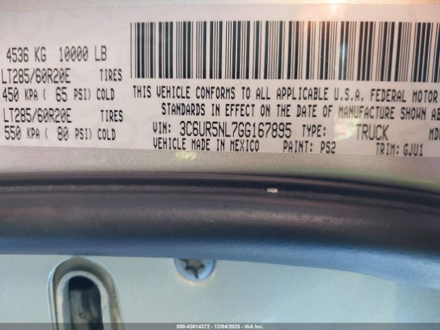 2016 RAM 2500 3C6UR5NL7GG167895 Photo 8