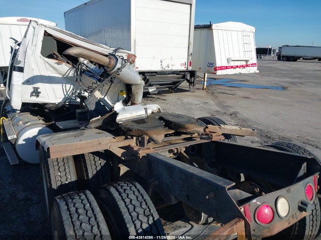 43814395 :رقم المزاد ، 1M2AA12Y6RW038543 vin ، 1994 Mack 600 Ch600 مزاد بيع