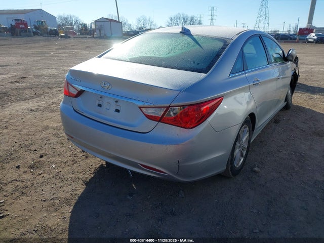 2013 Hyundai Sonata Gls მანქანა იყიდება აუქციონზე, vin: 5NPEB4AC1DH691533, აუქციონის ნომერი: 43814400