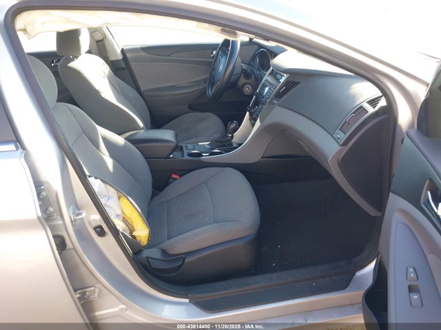 2013 Hyundai Sonata Gls მანქანა იყიდება აუქციონზე, vin: 5NPEB4AC1DH691533, აუქციონის ნომერი: 43814400