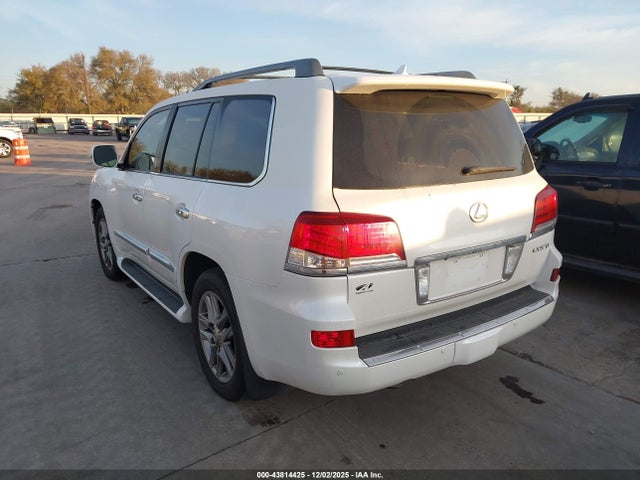 2014 LEXUS LX 570 JTJHY7AX8E4156039 Photo 2
