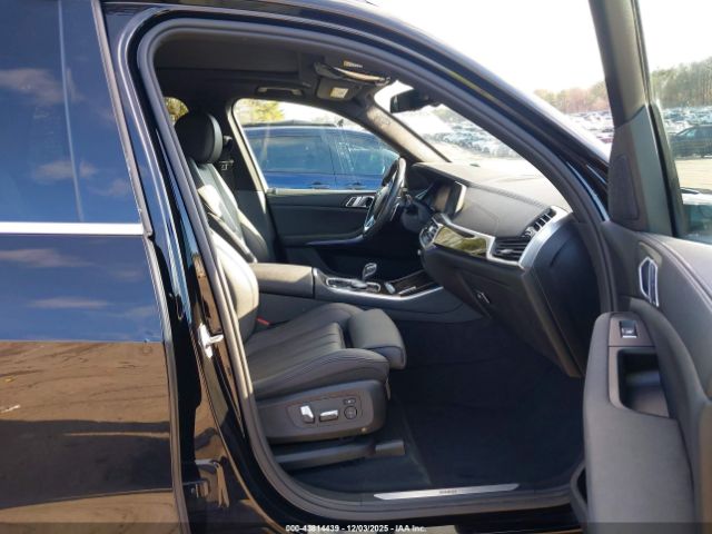 2021 BMW X5 5UXCR6C04M9E32143 Photo 4
