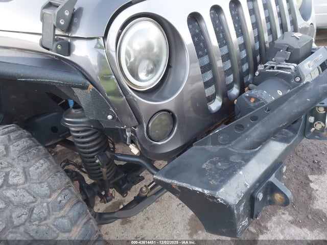 43814451 :رقم المزاد ، 1C4BJWDG1EL192714 vin ، 2014 Jeep Wrangler Unlimited Sport مزاد بيع